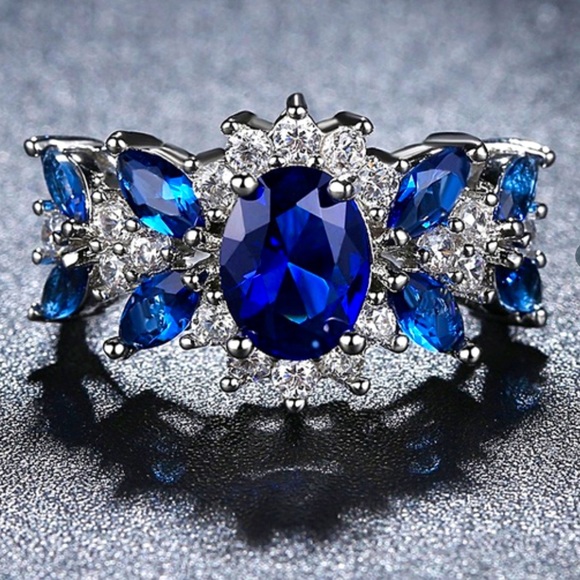 Elegant Moissanite and Cubic Zirconium Women’s Promise Engagement Ring Size 6.25 - Picture 1 of 8